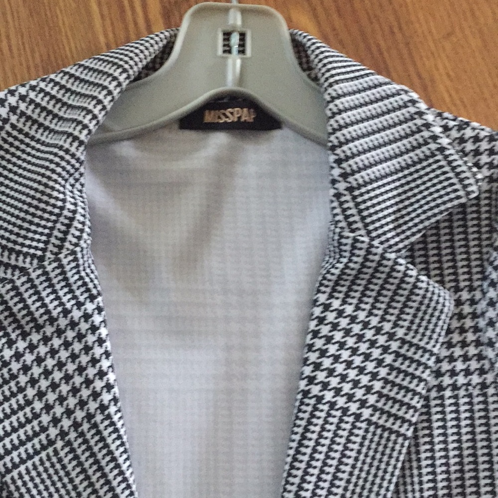 Jacket - Picture 2 of 3